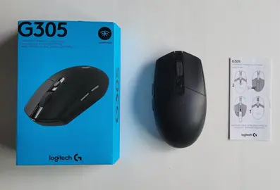 informatique : souris LOGITECH G305