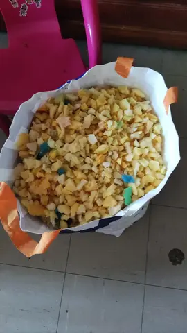 mousse découpées.