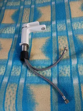 ROBINET POUR SALLE DE BAIN