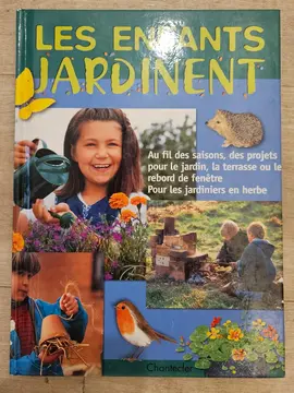 livre les enfants jardinent