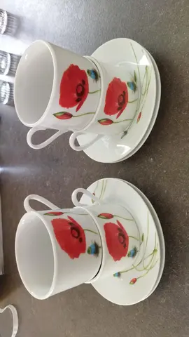 tasses en porcelaine