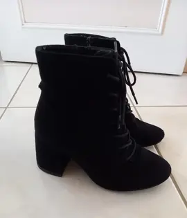 bottines gothiques nubuck noir T36