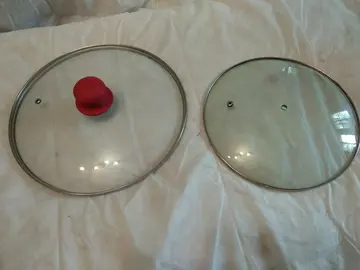 2 couvercles pour casserole