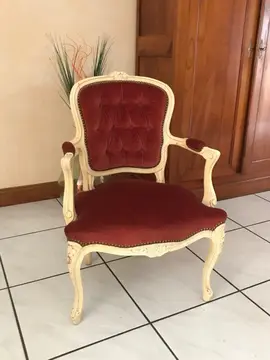 fauteuil velours capitonné