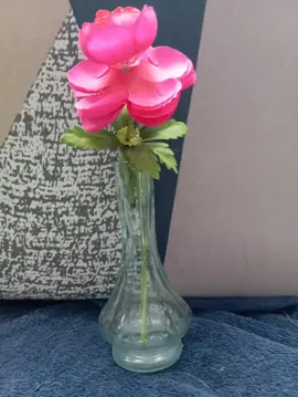 vase avec rose