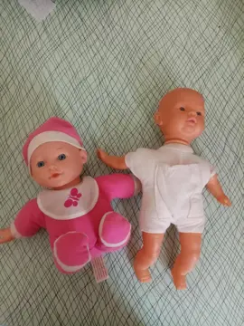 Lot de 2 Petits Poupon.