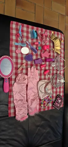 Accessoires de beauté pour jouer
