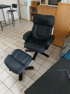 donne fauteuil et repose pied