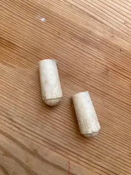 2 embouts de chaises
