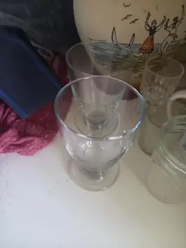 verres d 'aux a pied en cristal