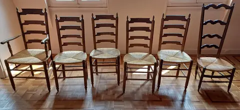 Lot de six chaises à prendre en totalité ou séparément