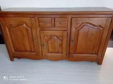Buffet rustique en merisier
