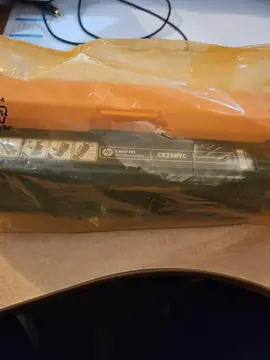 toner imprimante laser jet HP CE250YC