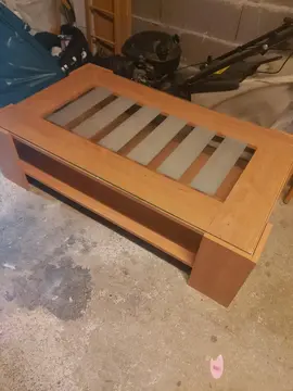 table basse dessu verre