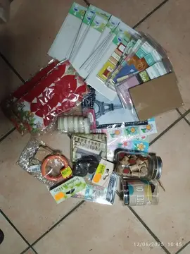 gros lot scrapbooking