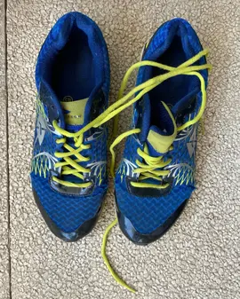 P44,5, chaussures running