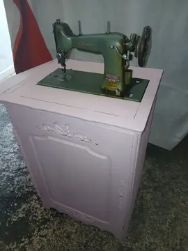 ancienne machine à coudre pour décoration