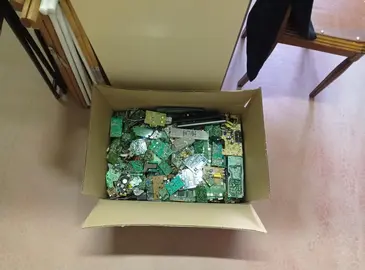 carton cartes électroniques diverses HS