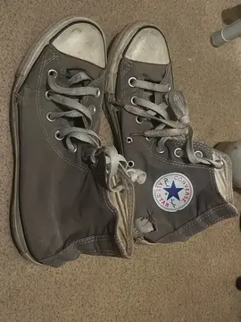 converses grises