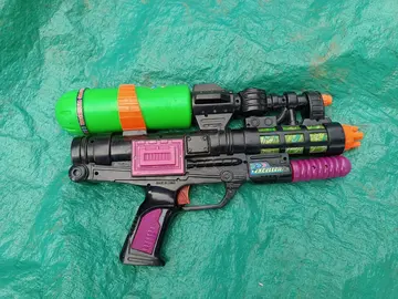 pistolet à eau