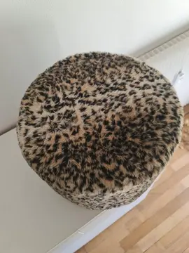 pouf