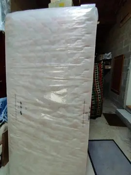 Matelas 90X180 très bon état