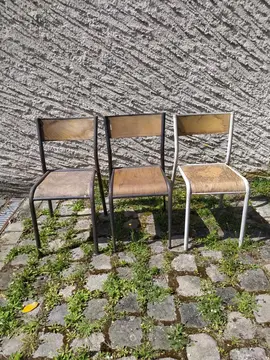 3 Chaises (struture métal)