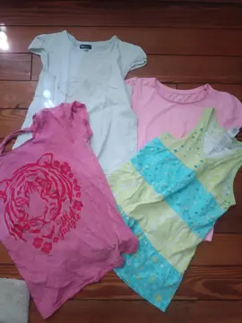 lot 4 t-shirts 10ans