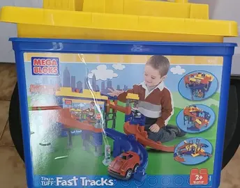 Circuit Megabloks