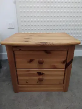 table de nuit en pin