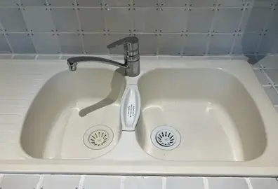 évier blanc bon état robinetterie Grohe