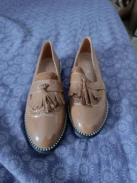 chaussure t 36 neuve