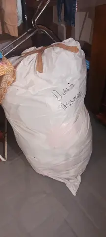 sac de vetements et jouets