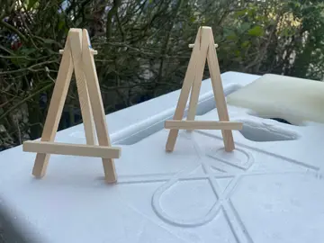 support téléphone et lunettes