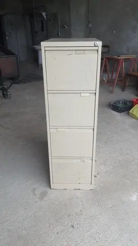 Armoire métallique range dossier 4 casierd