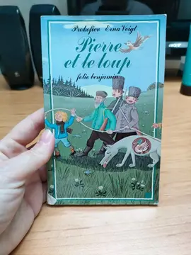 livre pierre et le loup