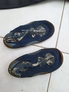 chaussons de plage taille 33/34