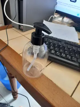 lot de flacon vide avec pompe