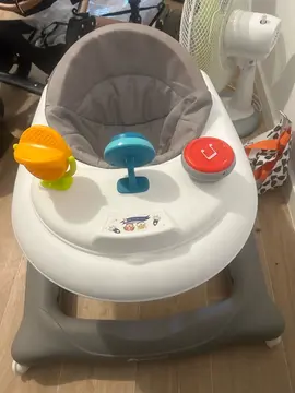 trotteur bébé