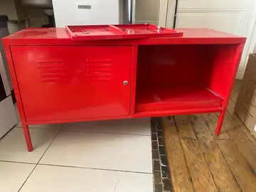 meuble rouge métal