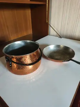 pot et poêle en cuivre