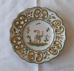 assiettes moustier (?) déco murale