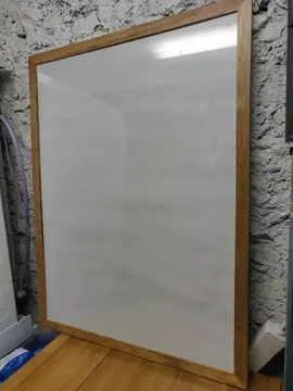 Grand cadre à suspendre décor bois