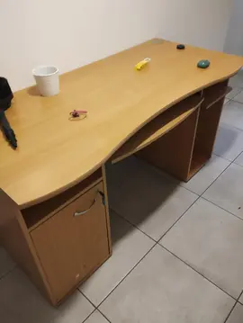 Bureau mélaminé couleur bois