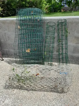 chutes de grillage déjà utilisé