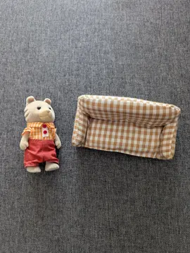 Canapé + personnage Sylvanian