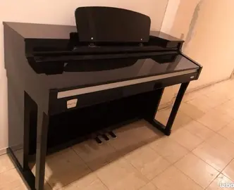 Piano numérique à réparer