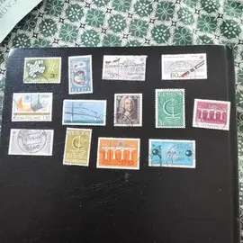 donne timbres collection étrangers 1lot par envoie