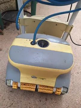 Robot de piscine Maytronics pour Pièces
