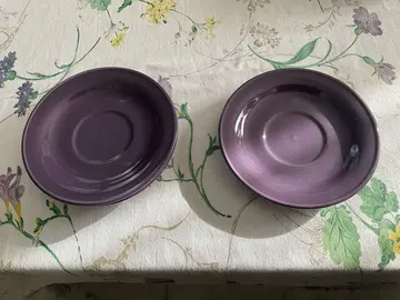 3 coupelles violettes